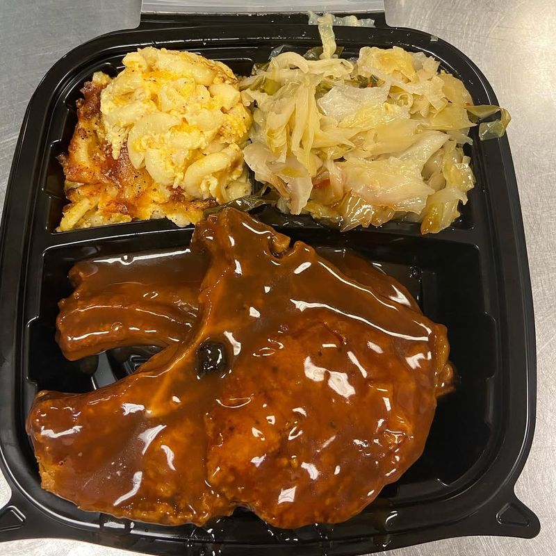 EllaRay’s Café - Forestville
