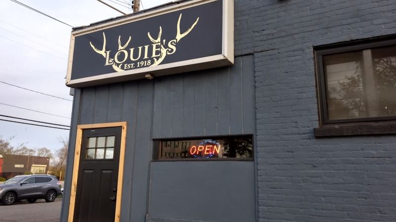 Louie’s Trophy House – Kalamazoo