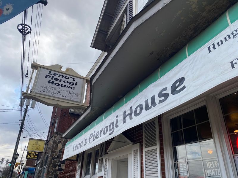 Lena's Pierogi House – Hubbard