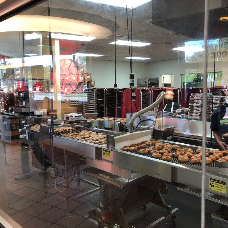Krispy Kreme — E. 10th St (Greenville)