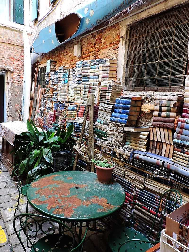 Venice - Libreria Acqua Alta