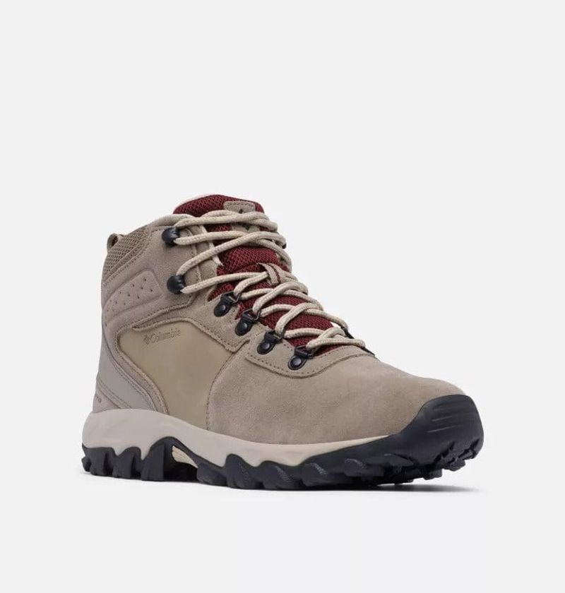Columbia Newton Ridge Plus
