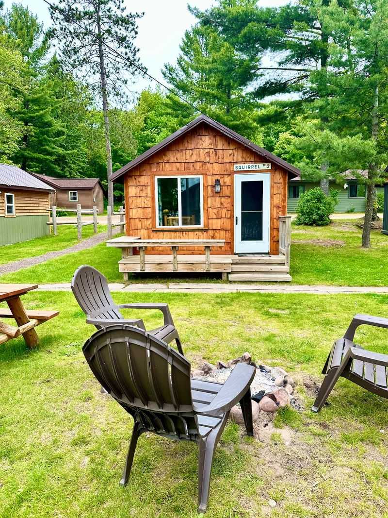 Relaxed, Rustic & Welcoming Vibe