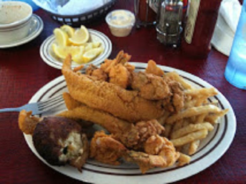 Johnny's Catfish and Seafood – Shreveport, Louisiana