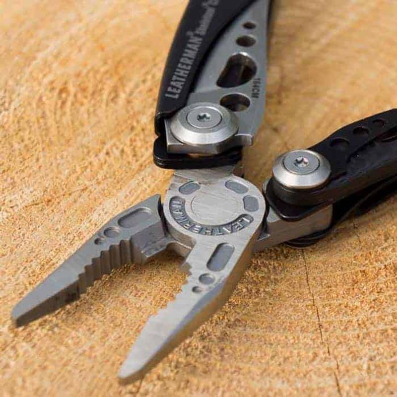 Leatherman Skeletool CX — Best Lightweight Minimalist