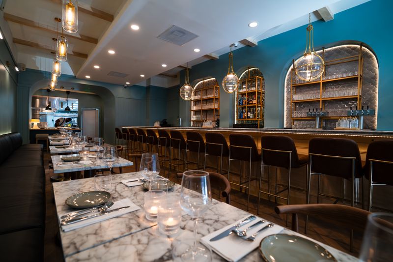The Urban Oyster (Hampden) — Seafood with Swagger