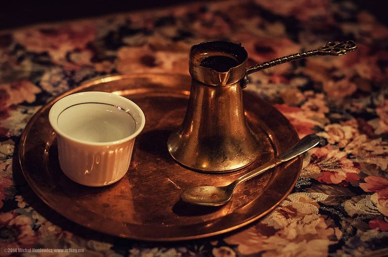 Cafe Culture That Slows Time