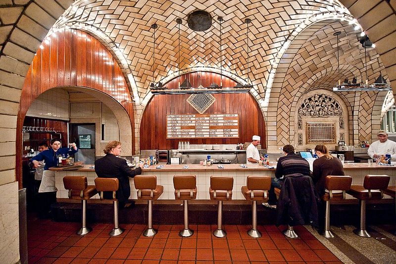 Grand Central Oyster Bar (1913) – Midtown East