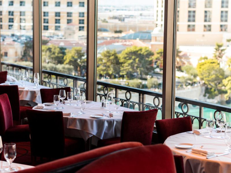 Eiffel Tower Restaurant – Las Vegas