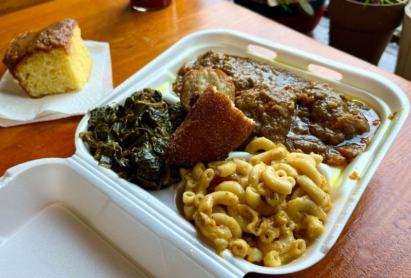 Silver Sands Café: Third-Generation Soul in North Nashville