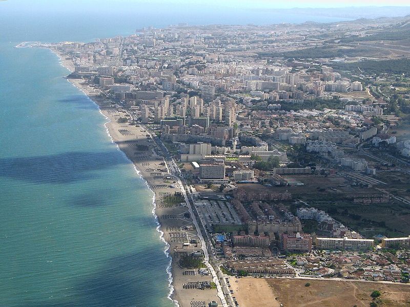 Málaga, Spain: Christmas lights & mild Mediterranean days