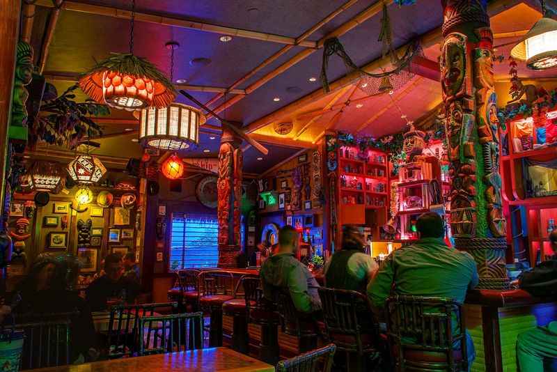 Trader Sam's Enchanted Tiki Bar (Anaheim)