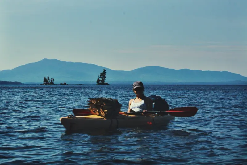 Paddle the Hidden Coves & Islands