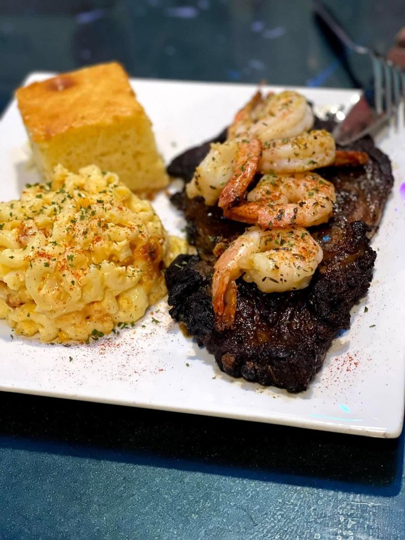 Miss Thelma's Soul Food Restaurant & Bar — Bridgeport