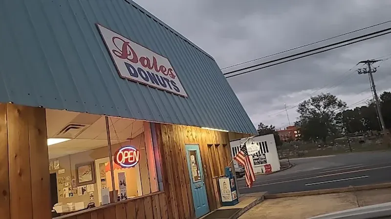 Dale's Donut Shop (Benton)