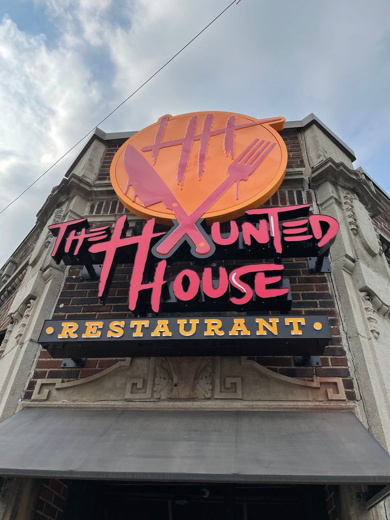 The Haunted House Restaurant (Cleveland Heights)