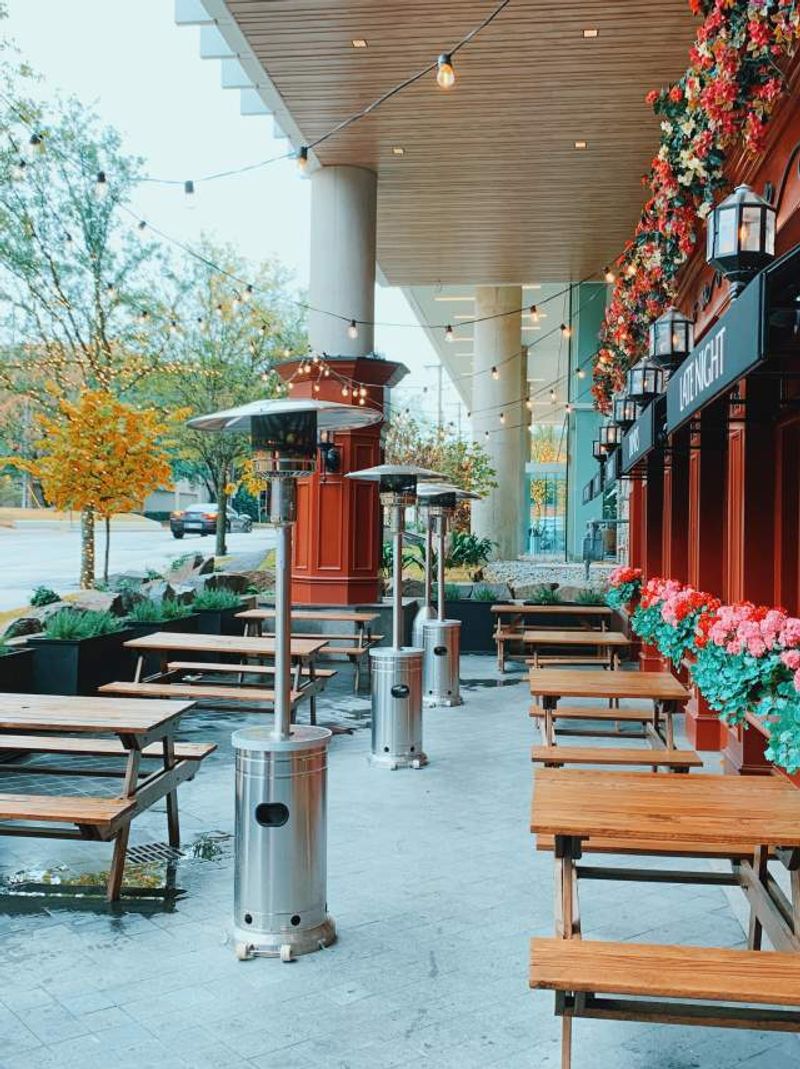 Mi Cocina on the Park (Klyde Warren Park) — Tex-Mex by the Playground