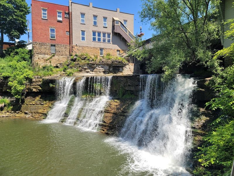 Chagrin Falls Triangle Park (Chagrin Falls)
