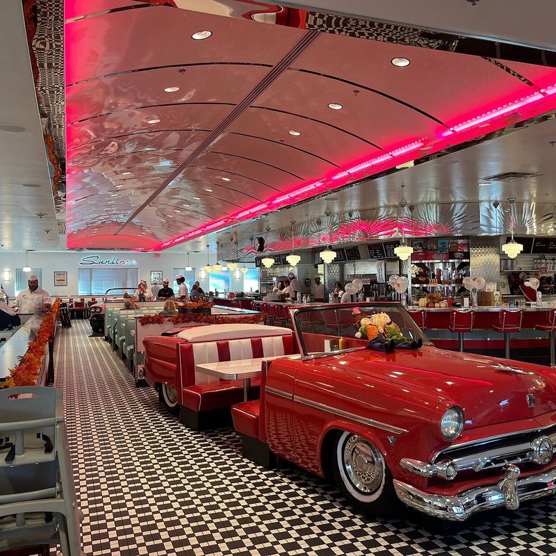 Sunliner Diner (Old Hickory, TN / Nashville area)