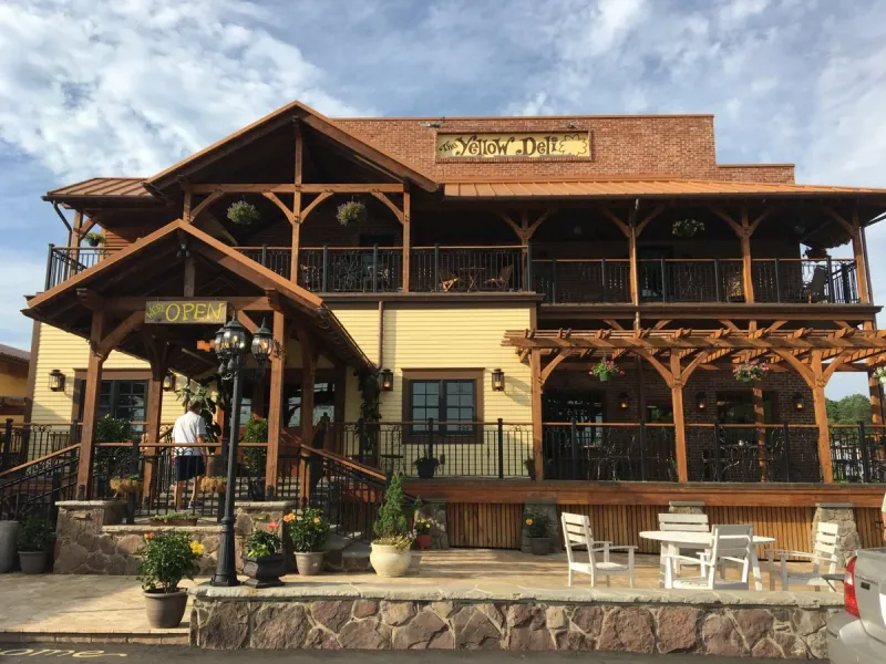 The Yellow Deli – Hiddenite, NC
