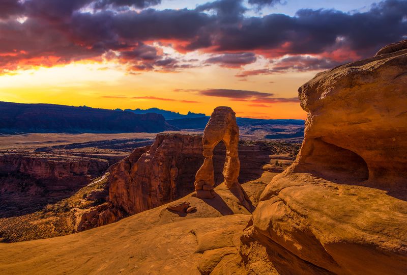 Delicate Arch Trail — Arches National Park, Utah