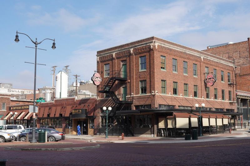 Lazlo’s Brewery & Grill – Lincoln (Haymarket District)