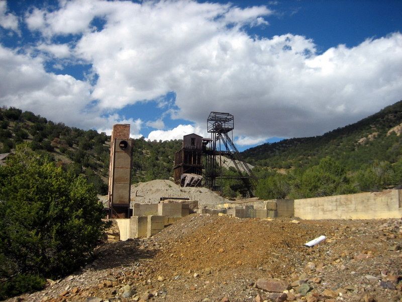Kelly – Ghostly Ruins Beneath the Magdalena Mountains