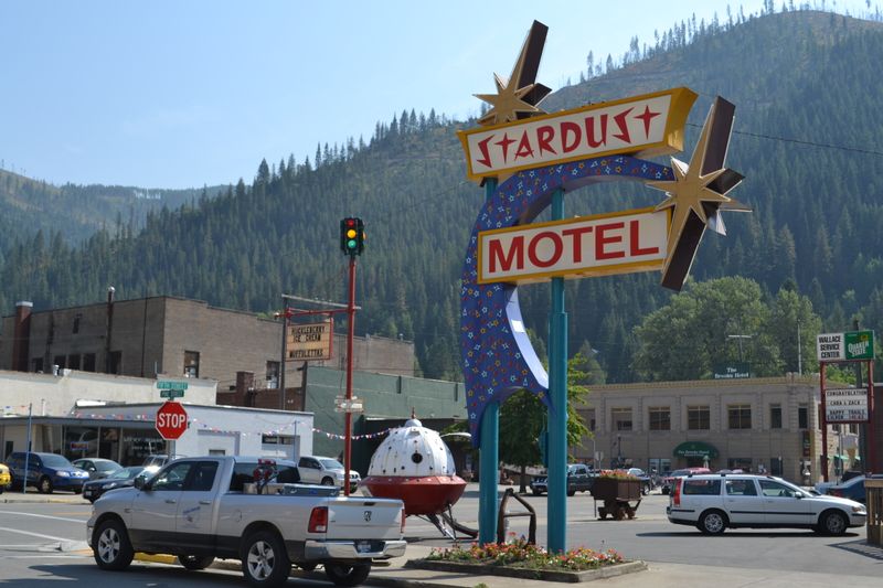 The Stardust Motel
