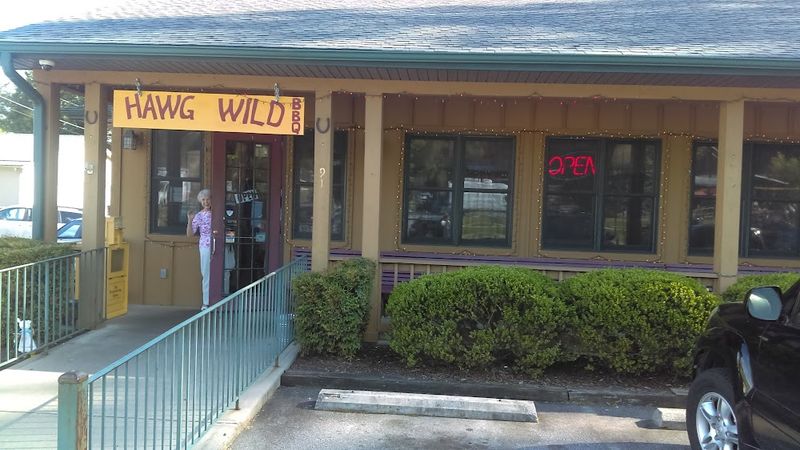 Hawg Wild Smokehouse & Taproom - Pisgah Forest