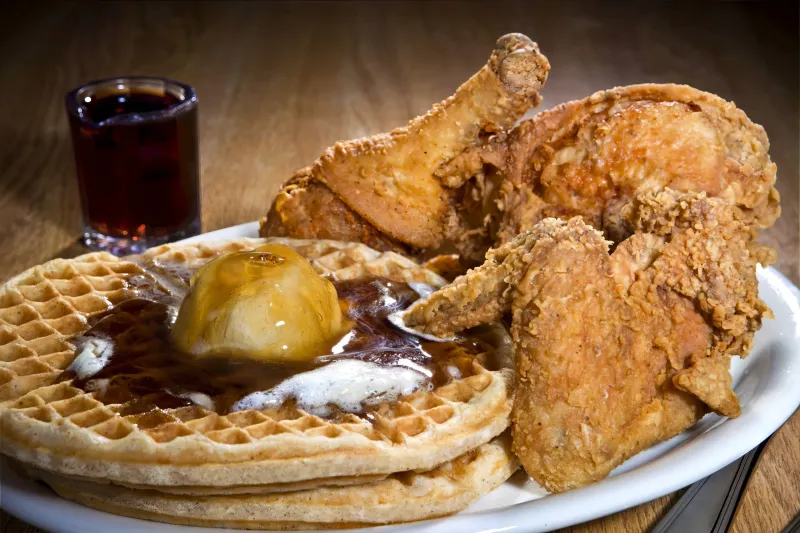 Lo-Lo's Chicken & Waffles