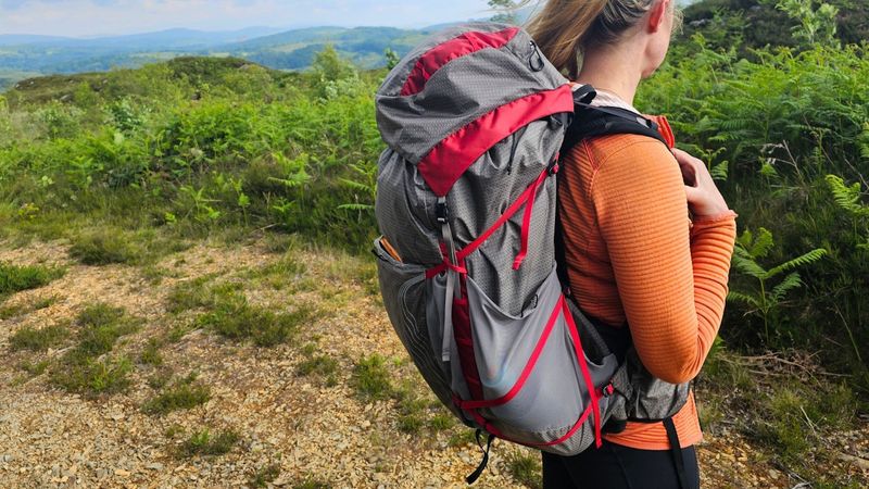 Osprey Exos / Eja Pro 55 — ultralight with real ventilation