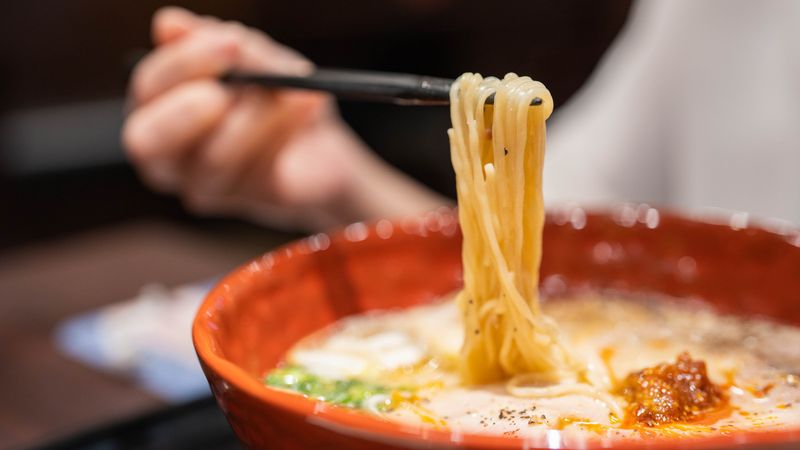A chicken-paitan specialist (not your usual pork-tonkotsu)