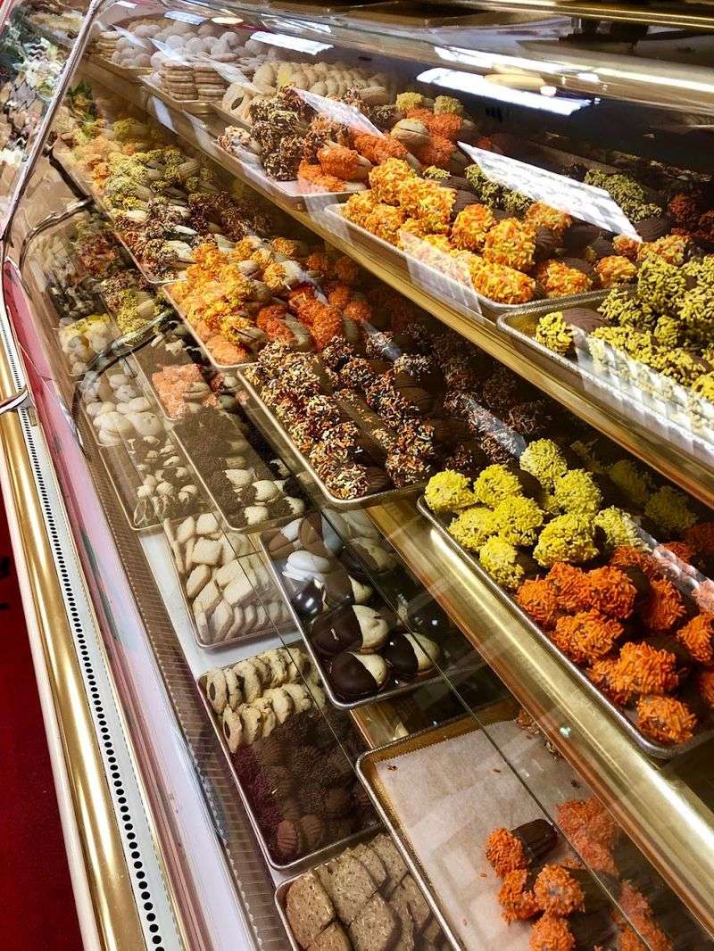 Swiss Chalet Bakery & Café — Morristown