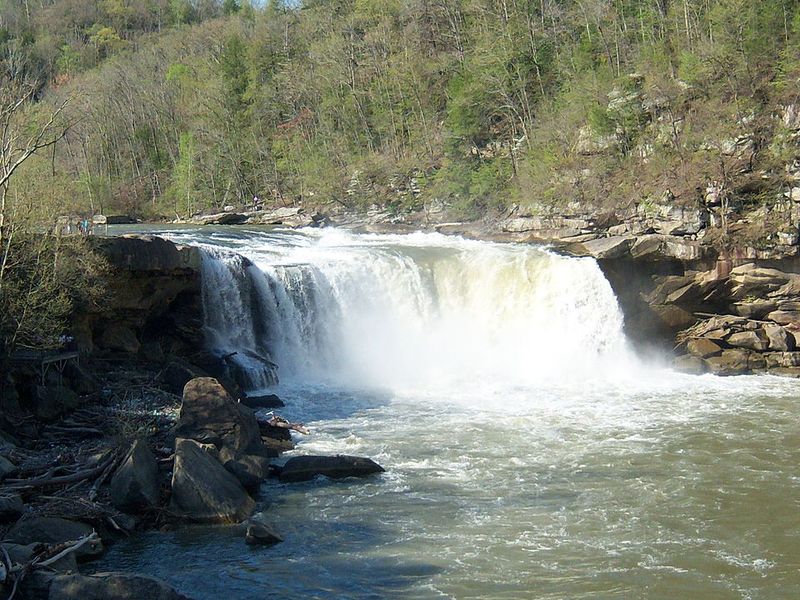 Cumberland Falls State Resort Park — the Niagara of the South