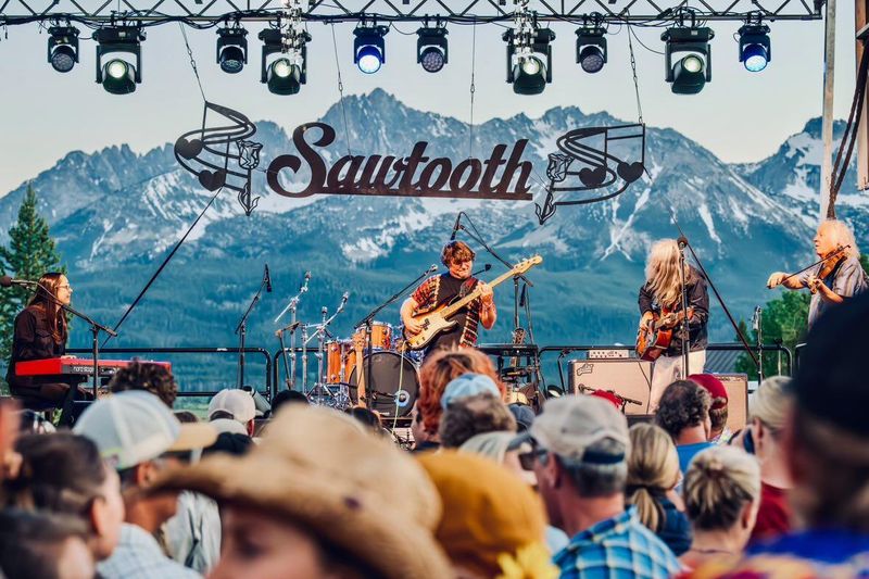 A Surprisingly Cool Music Scene