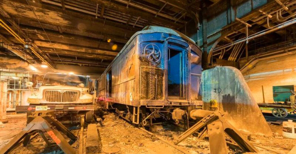 New York’s Hidden Platform of Power: The Secret Tracks of Track 61 – 4 things about