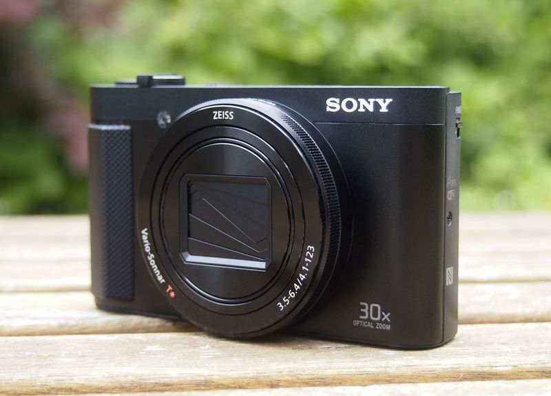 Sony HX90V