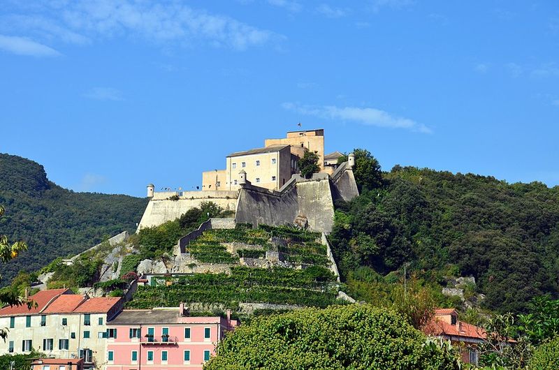 Finalborgo (Finale Ligure), Liguria — walled jewel just inland