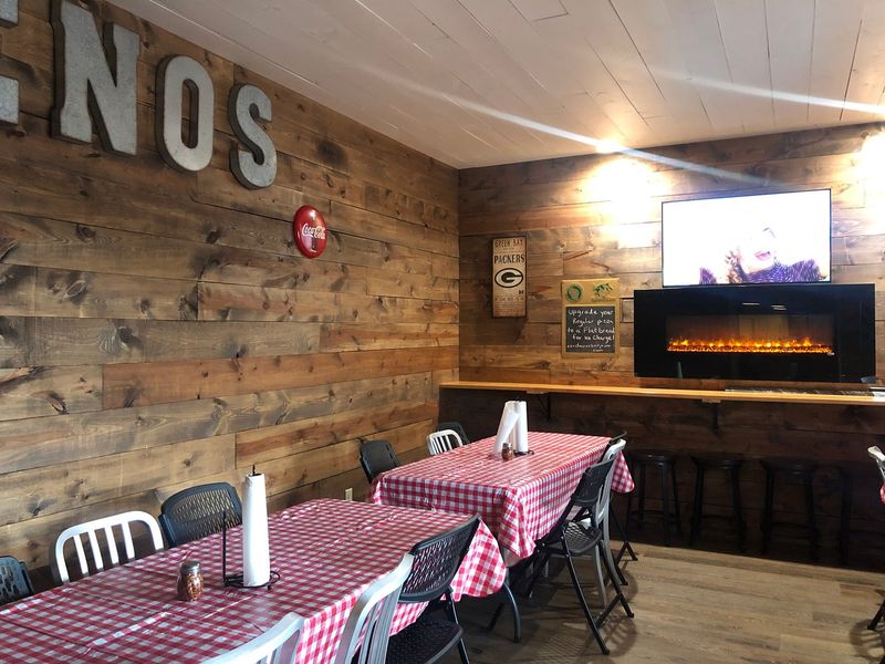 Geno’s Pizza - Eau Claire