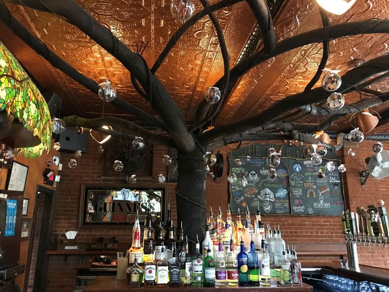 The Treehouse – Cleveland (Tremont)