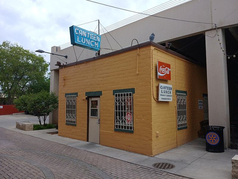 Canteen Lunch in the Alley - Ottumwa