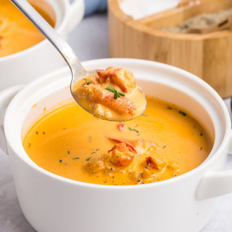 Red Lobster — Lobster Bisque & New England Clam Chowder