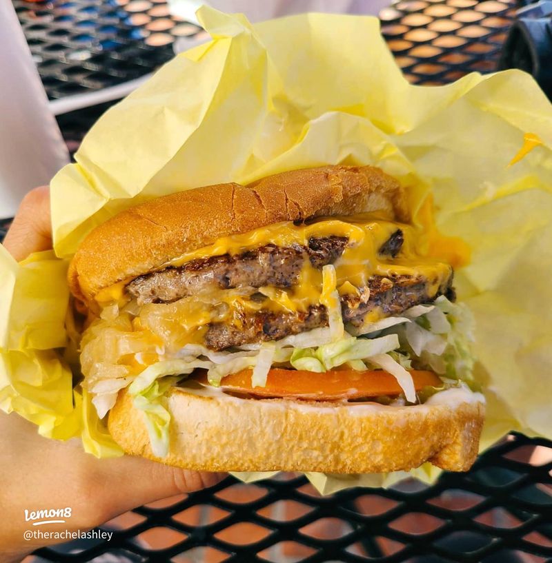Chubbies Hamburgers – Santa Barbara