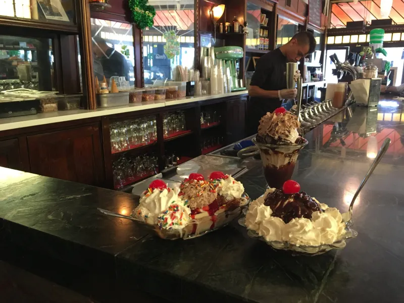 Klavon's Ice Cream Parlor