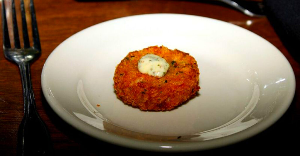 Pennsylvania’s Low-Key Seafood House With Crab Cakes Worth a Drive