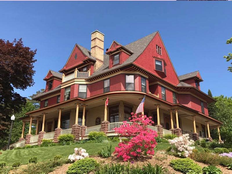 Charming Small Town Vibe