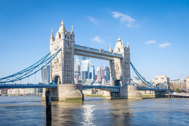 London, UK — The Queen's Walk (Thames Path, South Bank)