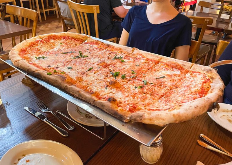 Via Napoli Ristorante e Pizzeria (EPCOT, Orlando) – Disney's Best Pizza