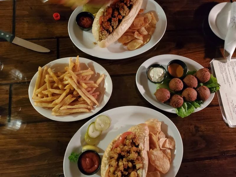 Lagniappe Cajun Creole Eatery (Marquette)