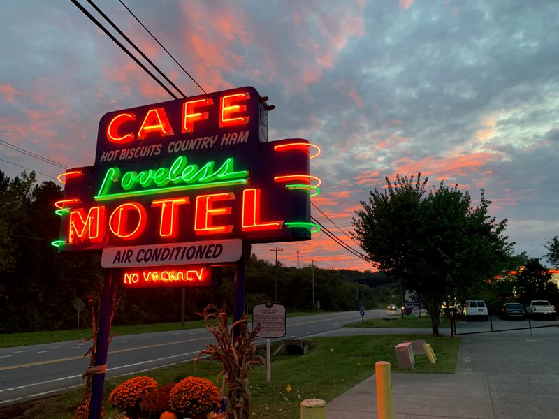 The Loveless Cafe